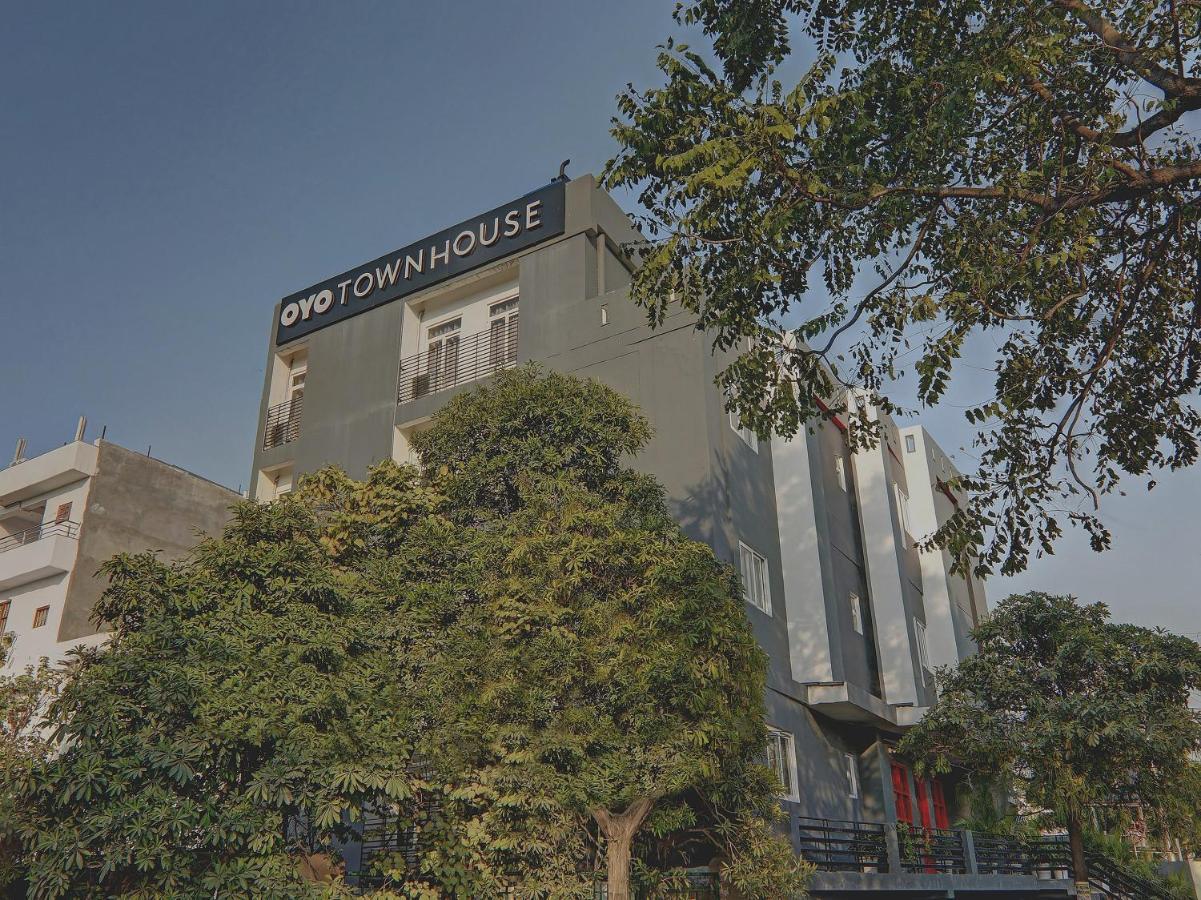 Super Townhouse 139 Ashiyana Smriti Upvan Near Emerald Mall Lucknow Bijnaur Dış mekan fotoğraf